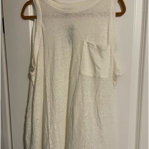Linen blend pocket tank